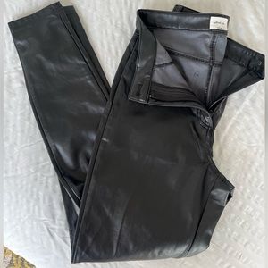 Aritzia size 2 wilfred leather pants